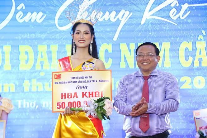 Thí sinh Hoa hậu Việt Nam 2020: Người siêu giỏi hùng biện, người bắn súng cực hay-4