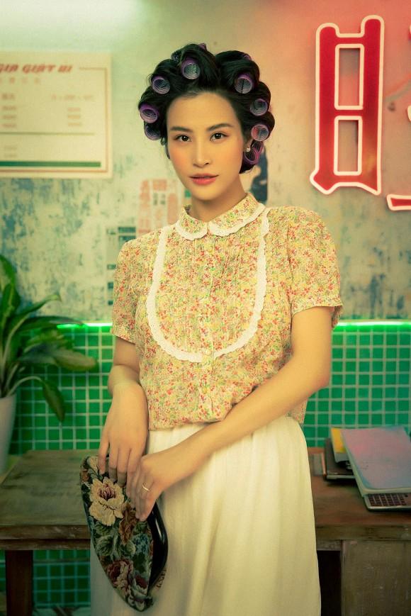 Làm cameo cho MV Ngô Kiến Huy, Đông Nhi lộ ảnh chụp lén khác khác ảnh qua app-3