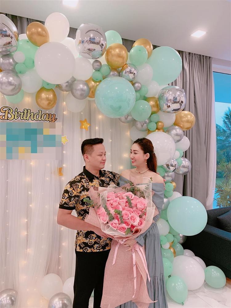 Chồng đại gia mừng sinh nhật Á hậu Ngô Trà My tình bể bình-1