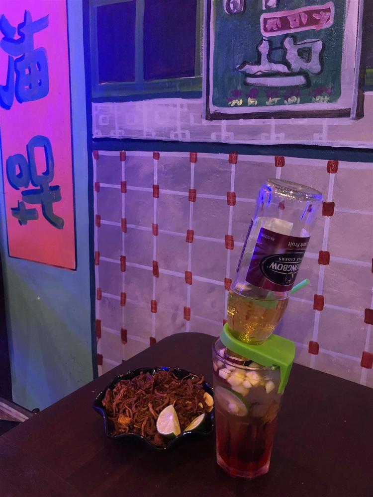 Đẹp quên lối về những quán cafe decor trung thu giữa phố Hà Nội-20