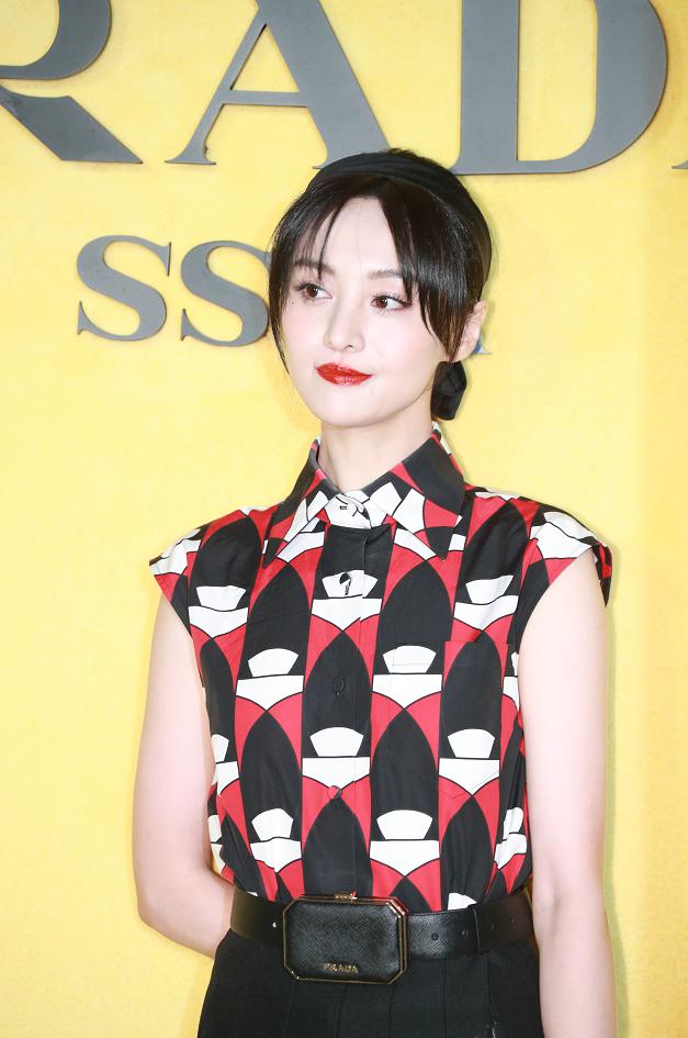 Trịnh Sảng bị chê mặt đơ như tượng, dao kéo phá sạch vẻ tự nhiên-4