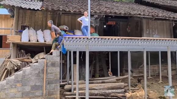 Khoe view nhà mới sang xịn, cô dâu Cao Bằng để lộ nơi trú thân cũ kĩ của bố mẹ chồng-5