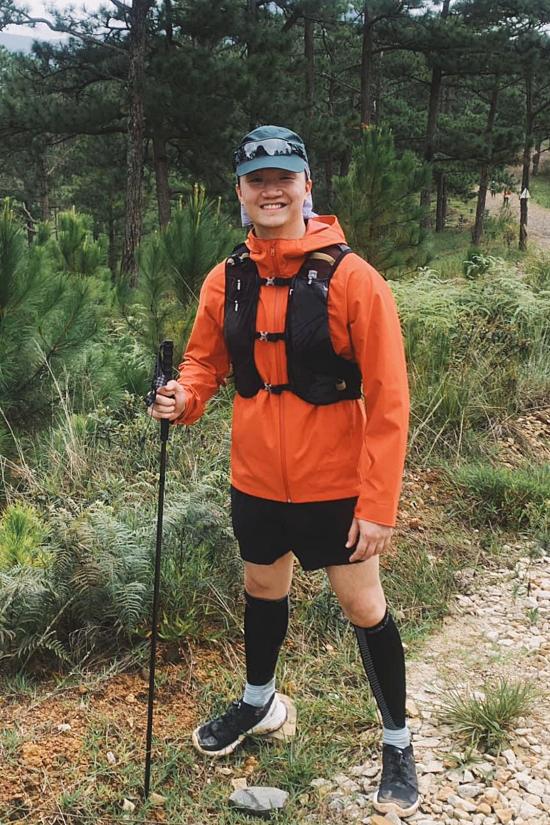 Ngoại hình bạn trai doanh nhân của Diễm My 9X-9