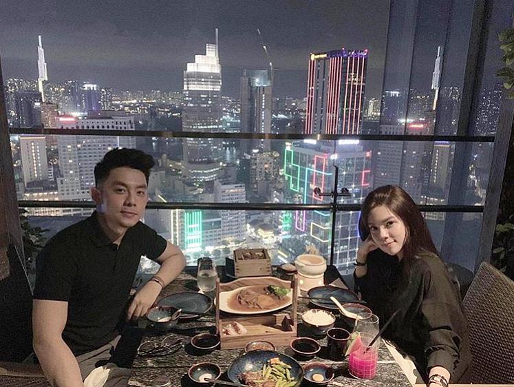 Ngoài xế hộp 5 tỷ, bạn gái rich kid của Tống Đông Khuê còn sở hữu BST túi hiệu đáng nể-1