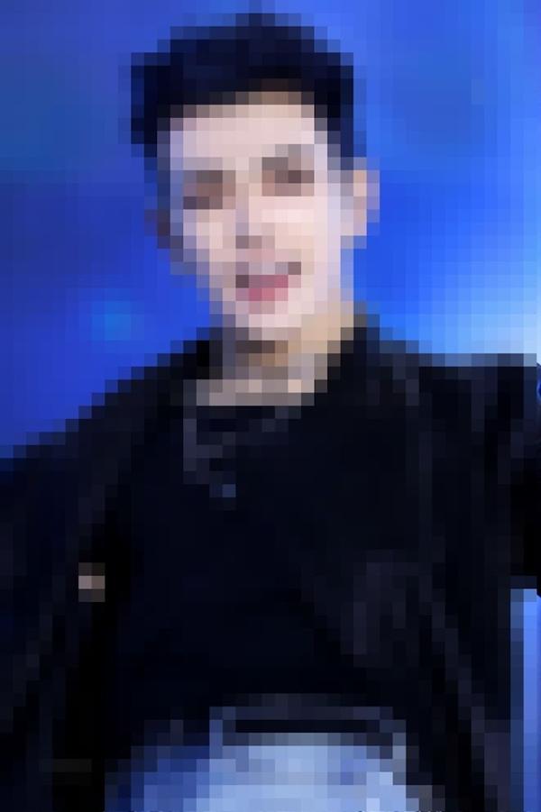 Có bao nhiêu fan ruột đoán đúng ATEEZ qua những bức hình nhòe nhoẹt?-9