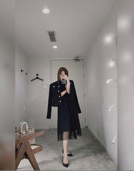 Ngoài xế hộp 5 tỷ, bạn gái rich kid của Tống Đông Khuê còn sở hữu BST túi hiệu đáng nể-7