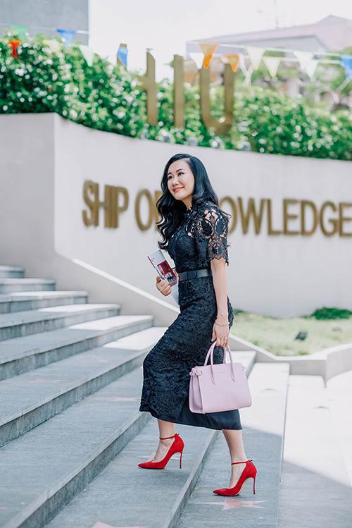 Cuộc sống không showbiz của MC Nguyệt Ánh-2