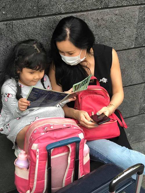 Cuộc sống không showbiz của MC Nguyệt Ánh-10