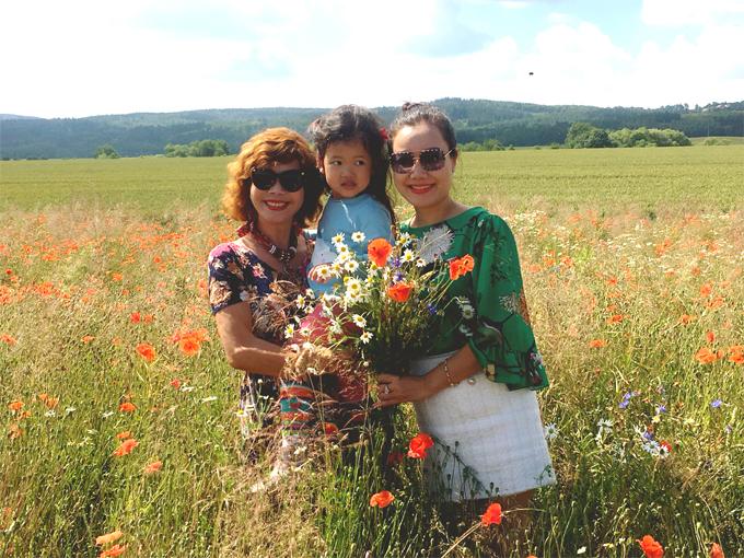 Cuộc sống không showbiz của MC Nguyệt Ánh-11