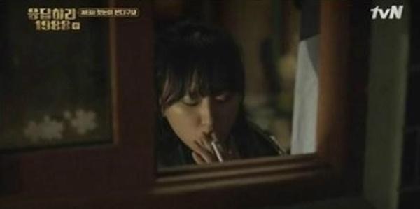 5 ngọc nữ hóa bad girl phì phèo thuốc lá trên màn ảnh Hàn-5