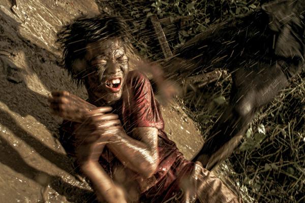 ‘Ròm’ livestream chia sẻ hậu trường phim trên TikTok-1