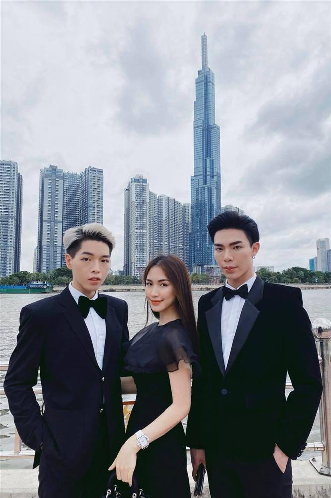 Đức Phúc bị gài bẫy tặng 500 triệu cho Hòa Minzy và Erik nếu MV mới leo top-3