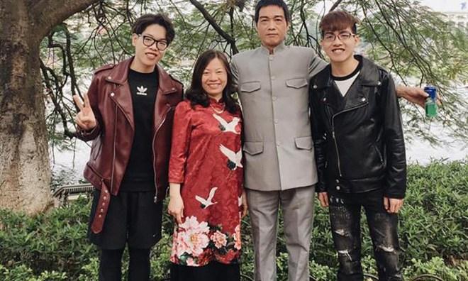 Hội em trai nhà Hòa Minzy, Đức Phúc, Erik: Người lãng tử như nam thần, kẻ công khai dao kéo-8