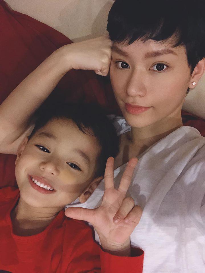 Cặp quý tử có ngoại hình không liên quan của Trà My Idol-8