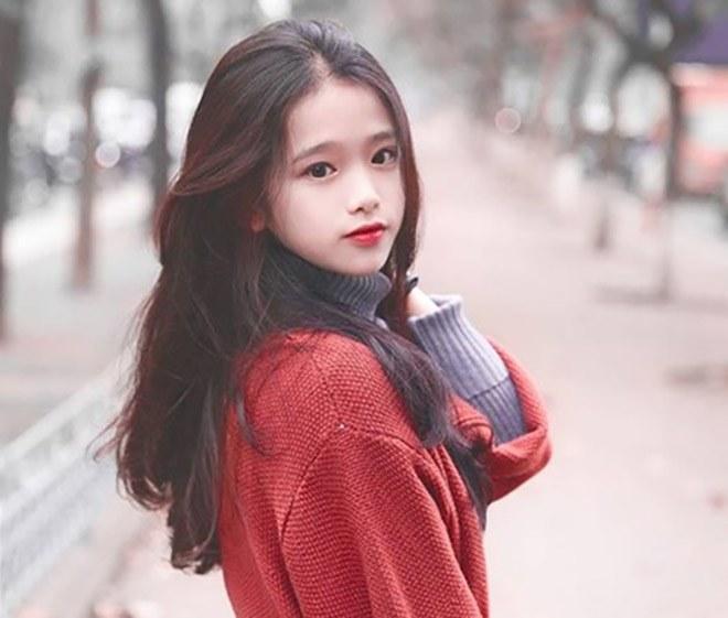 Hotgirl Linh Ka mặc hở hang khi chưa đủ 18, nổi như cồn vì phát ngôn sốc giờ ra sao?-1