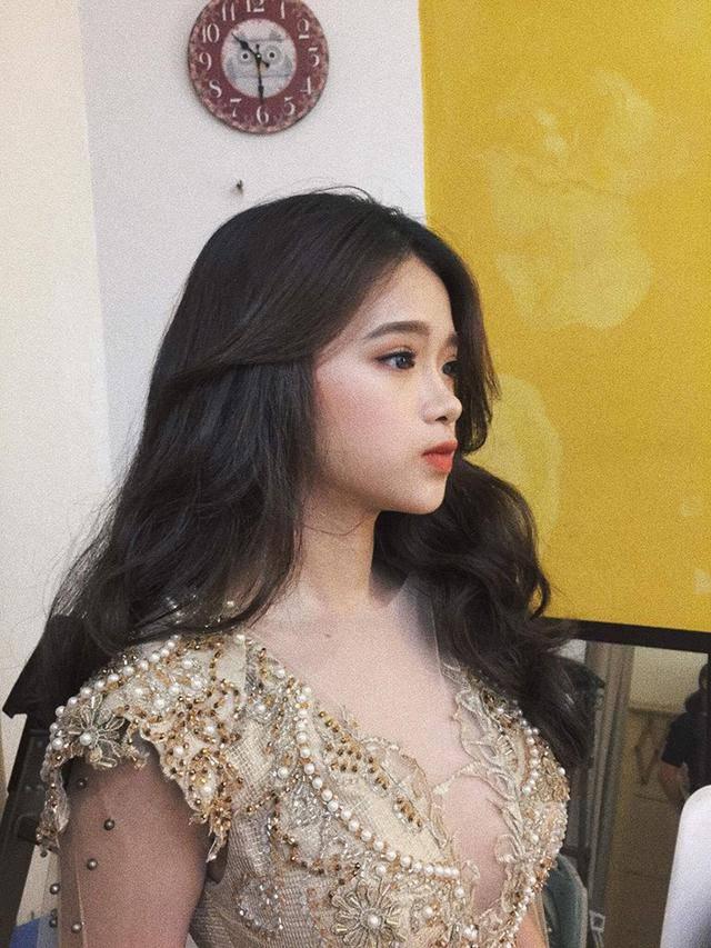 Hotgirl Linh Ka mặc hở hang khi chưa đủ 18, nổi như cồn vì phát ngôn sốc giờ ra sao?-3