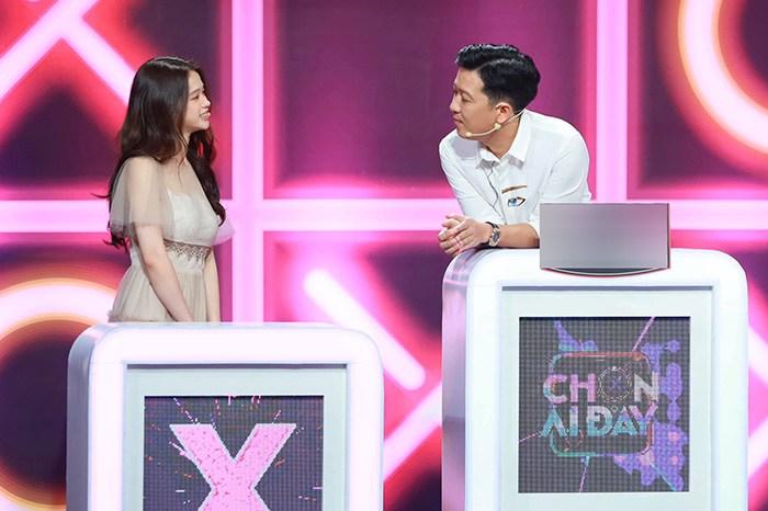 Hotgirl Linh Ka mặc hở hang khi chưa đủ 18, nổi như cồn vì phát ngôn sốc giờ ra sao?-7