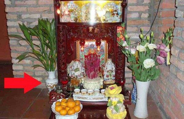 Đặt bàn thờ nên tránh hao tài này, nhà nào làm sai phải sửa ngay-4