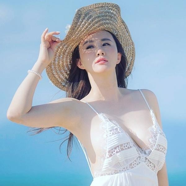 Mỹ nhân gợi cảm nhất nhì Hong Kong đổi đời vì lấy tỷ phú, tuổi U40 ra sao?-3