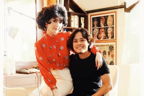 Hào phóng như Ngọc Trinh: Đóng phim vất vả nhưng không lấy cát-xê