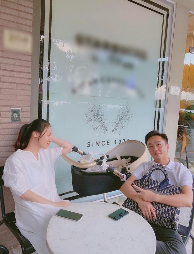 Cường Đô La chụp trộm con gái, vô tình làm lộ mặt mộc Đàm Thu Trang sau sinh-3