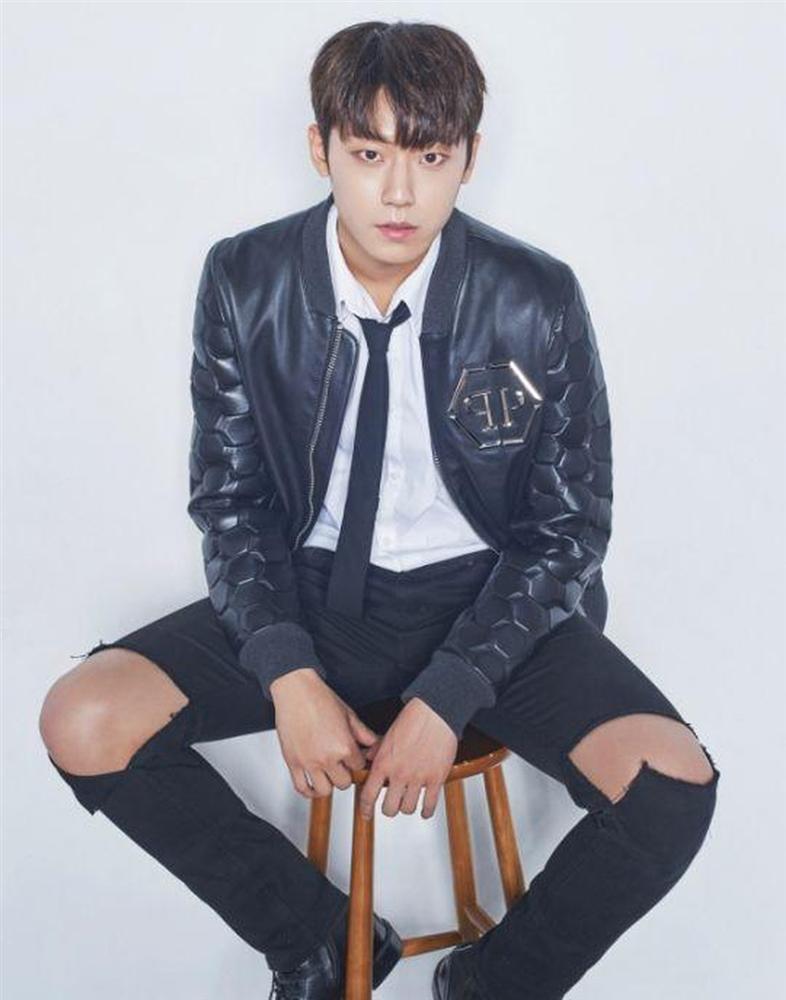 Lee Do Hyun - Mỹ nam 9x nỗ lực nuôi em tàn tật, trả nợ cho gia đình-4