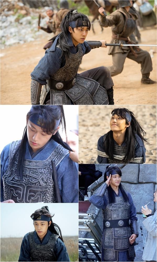 Lee Do Hyun - Mỹ nam 9x nỗ lực nuôi em tàn tật, trả nợ cho gia đình-7