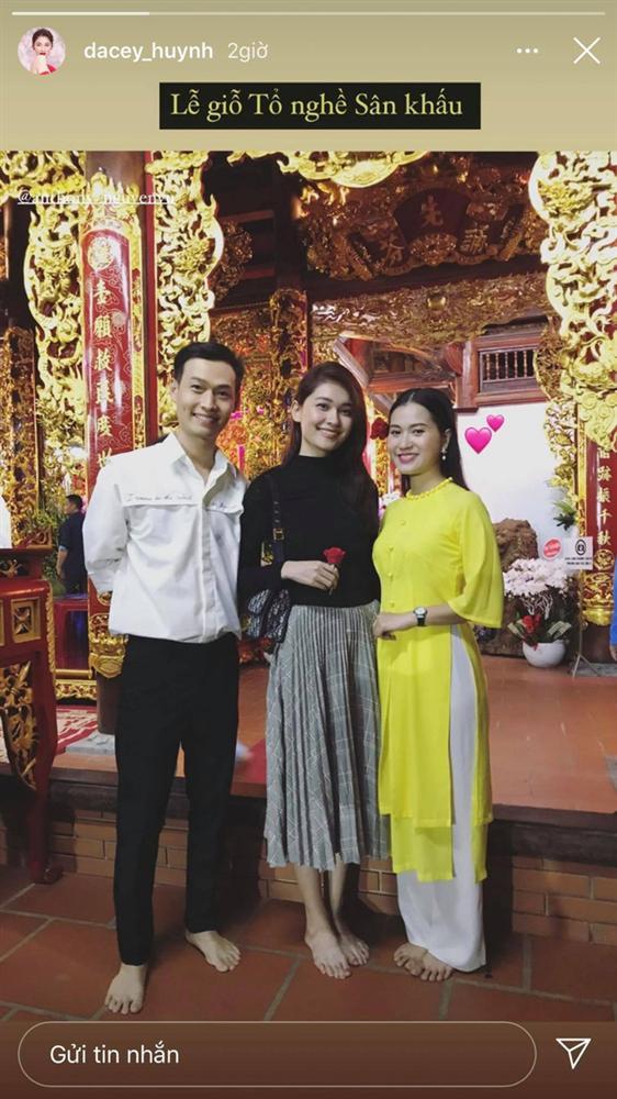 Sao Việt cúng Tổ nghề: Diệu Nhi mặc đầm sát nách - Phi Thanh Vân diện áo dài ren đỏ rực rỡ-7