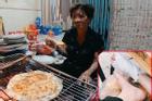 Khách du lịch 'tố' quán bánh tráng nướng nổi tiếng Đà Lạt đuổi khách đang bị đau chân
