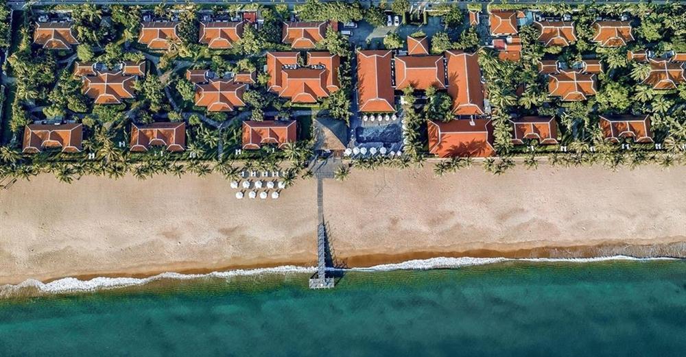 Bảo Thy thả dáng thướt tha tại cầu gỗ xuyên biển độc nhất ở Nha Trang-4