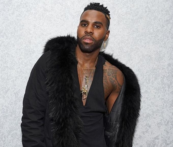 BTS bị tố chơi bẩn, cố tình ngáng đường comeback của Black Pink-2