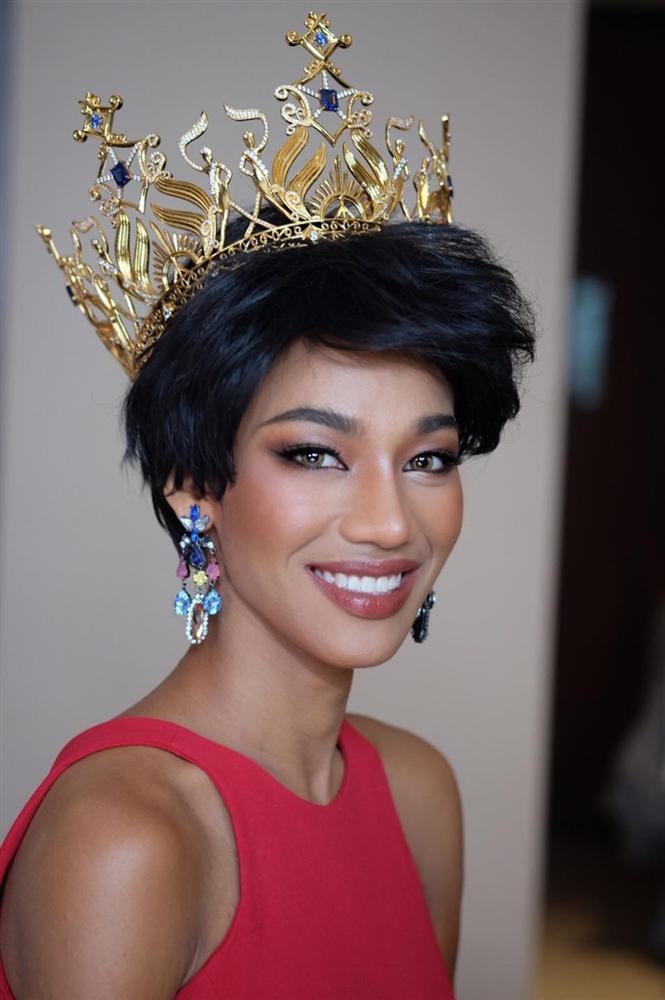 Nhan sắc tân Miss Grand Thailand 2020 nhìn giống y chang Diệu Nhi đội vương miện-12