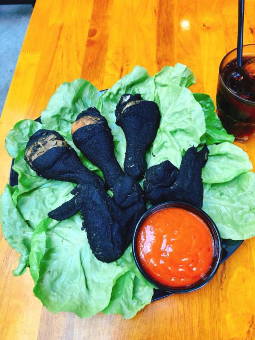 Kể không sót 5 món ăn đen như cục than nhưng khiến giới trẻ phải lòng-5