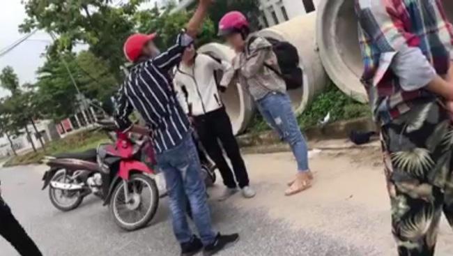 Vợ mất tích, chồng lo lắng tìm suốt 1 tháng bắt gặp đi theo anh trai kết nghĩa-2