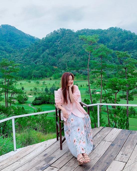 Midu sống ảo ở homestay giữa đồi thông-1