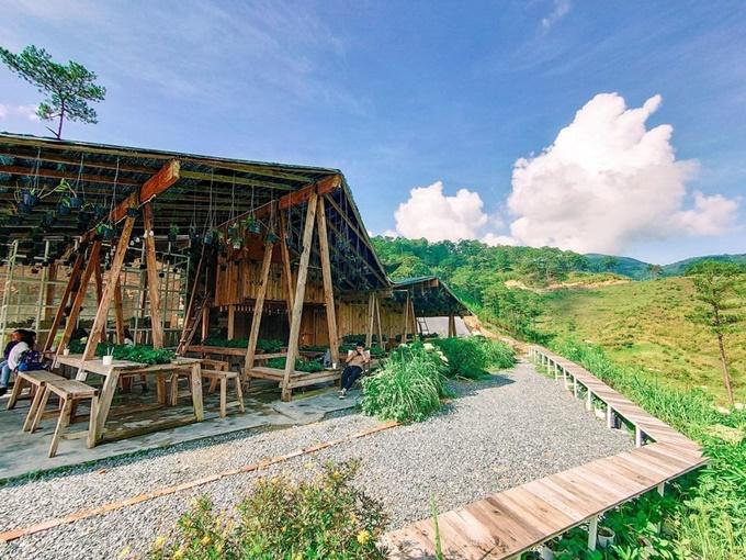 Midu sống ảo ở homestay giữa đồi thông-6