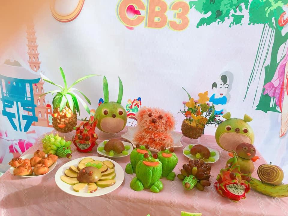 Mẹ Hà Nội khéo tay chỉ cách tỉa quả bưởi trang trí mâm cỗ Trung thu-6