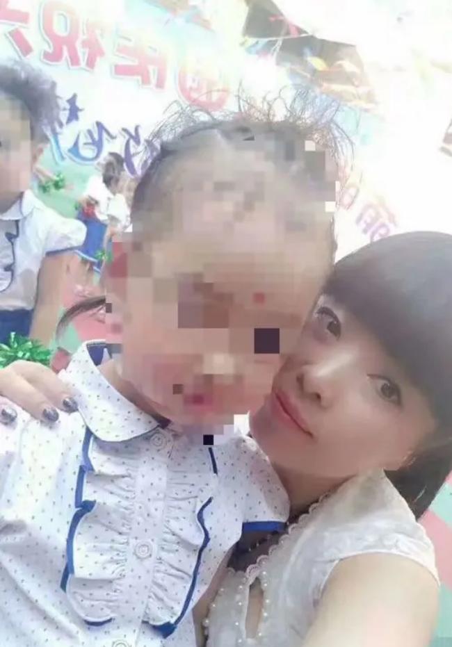 Quá khứ khiếp sợ của nữ giáo viên đầu độc 25 học sinh mầm non tại Trung Quốc-1