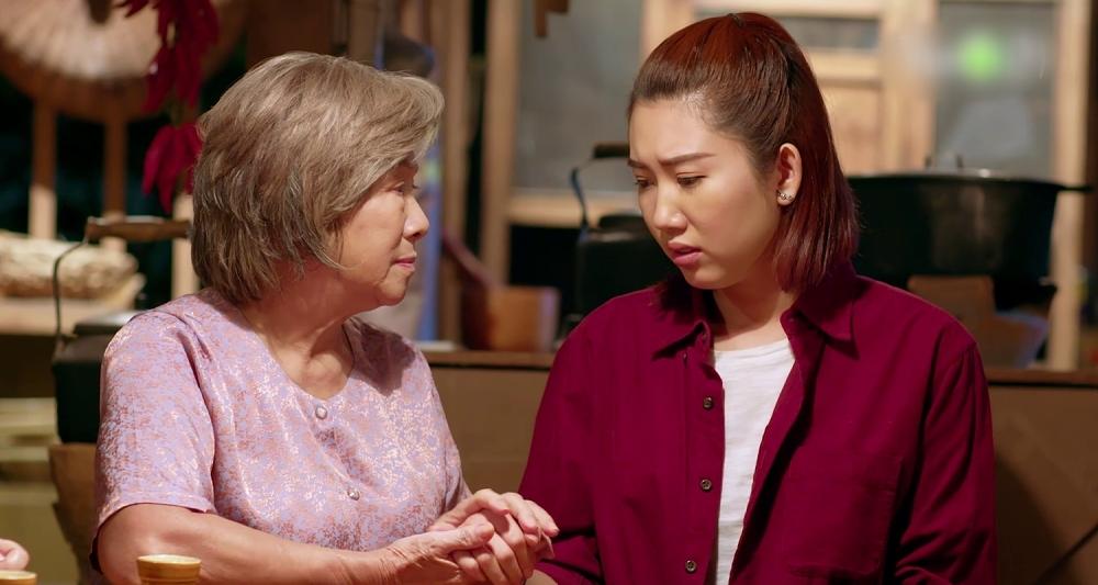 Gạo nếp gạo tẻ phần 2 tập 47: Thúy Ngân yêu con trai của kẻ lừa đảo khiến gia đình tan cửa nát nhà-9