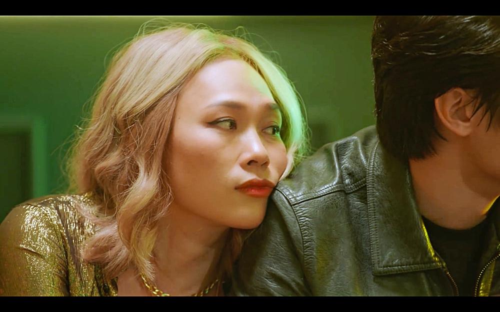 ĐÚNG CŨNG THÀNH SAI của Mỹ Tâm đẹp thì có đẹp nhưng chưa xứng tầm-4