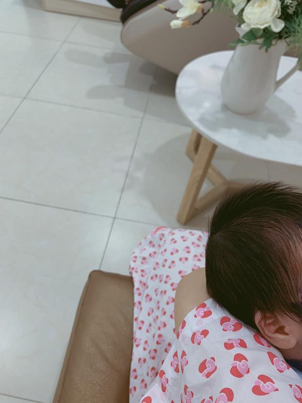 Hằng BingBoong chính thức hạ sinh con trai đầu lòng khi bạn trai người Pháp gốc Việt vẫn kẹt ở trời Tây-1