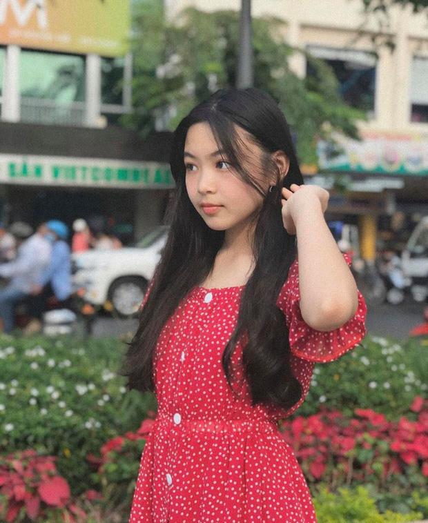 Được khen mỹ nhân, nhan sắc con gái Quyền Linh khi diện đồng phục gây bất ngờ-2