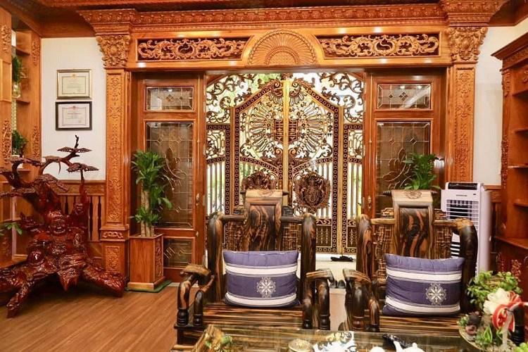 Bí ẩn chủ nhân căn biệt thự phủ gỗ từ đầu tới chân ở Hà Nội gây xôn xao-4