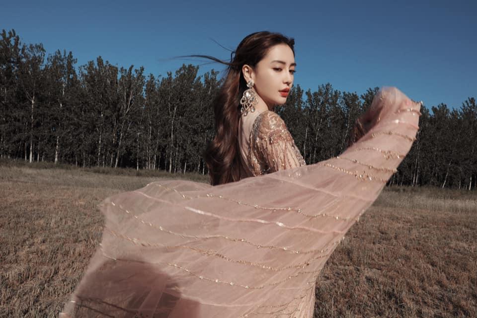 Angela Baby tung bộ ảnh xuất sắc, tưởng Nữ thần Kim Ưng hóa ra không phải-1