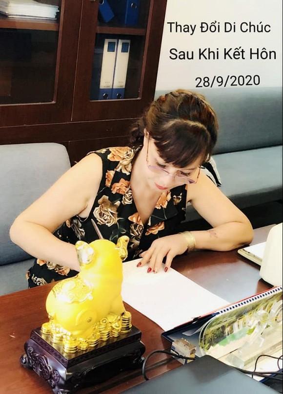 Cô dâu 63 tuổi bất ngờ sửa lại di chúc, dân mạng tò mò chồng trẻ có được chia tài sản?-2