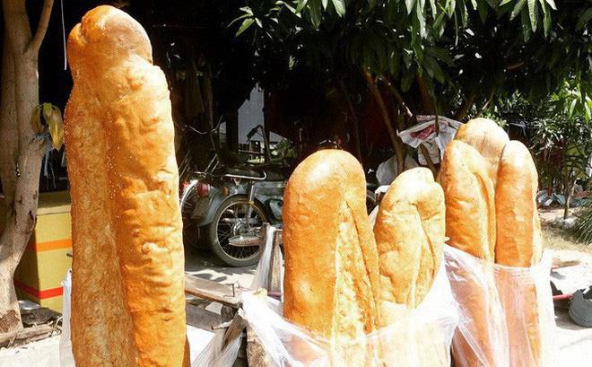Món bánh mì yêu nước độc nhất vô nhị ở Hà Nội khiến dân tình thi nhau thả like-8