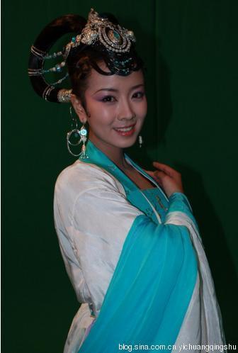 3 nàng Hằng Nga xấu nhất màn ảnh: người giống yêu tinh, kẻ quê mùa sến súa-2