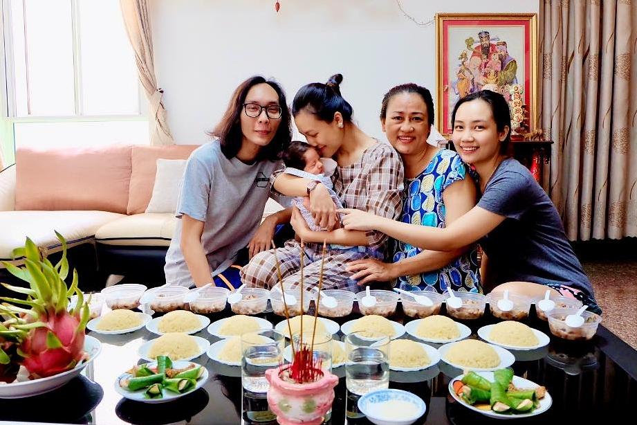 Hoàng Oanh hé lộ lễ đầy tháng của con lai Tây-1