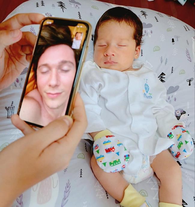 Hoàng Oanh hé lộ lễ đầy tháng của con lai Tây-7