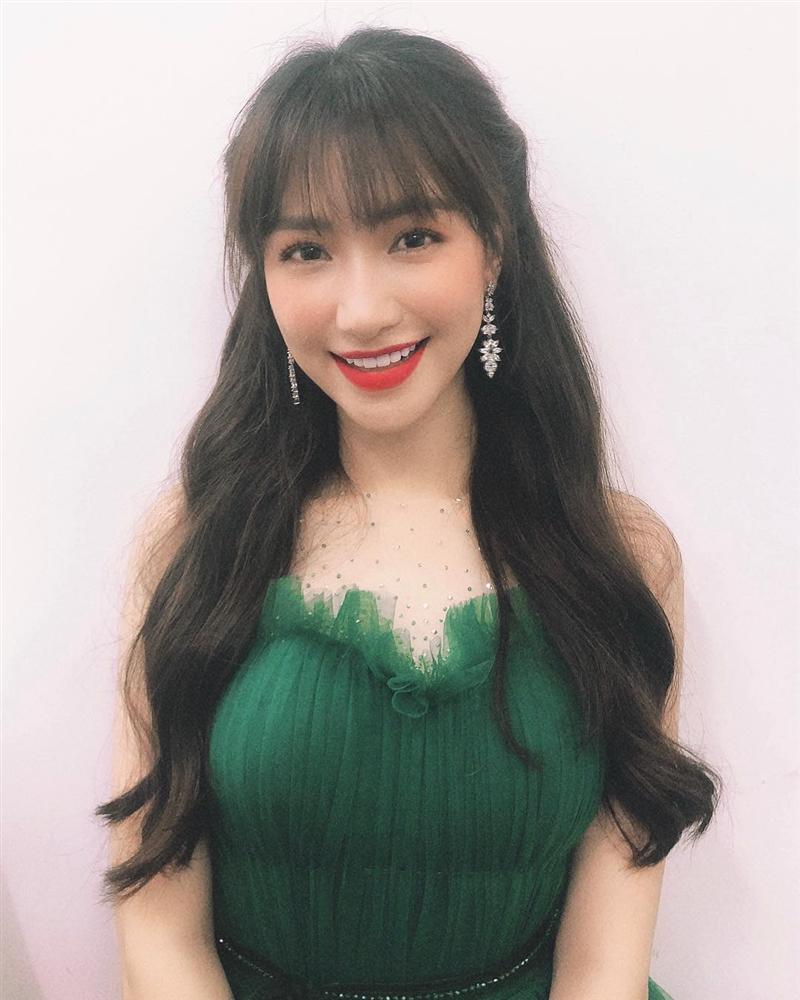 Nhan sắc thảm họa trong quá khứ của Hòa Minzy-5